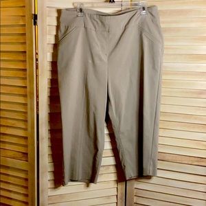 Ladies Capri pants